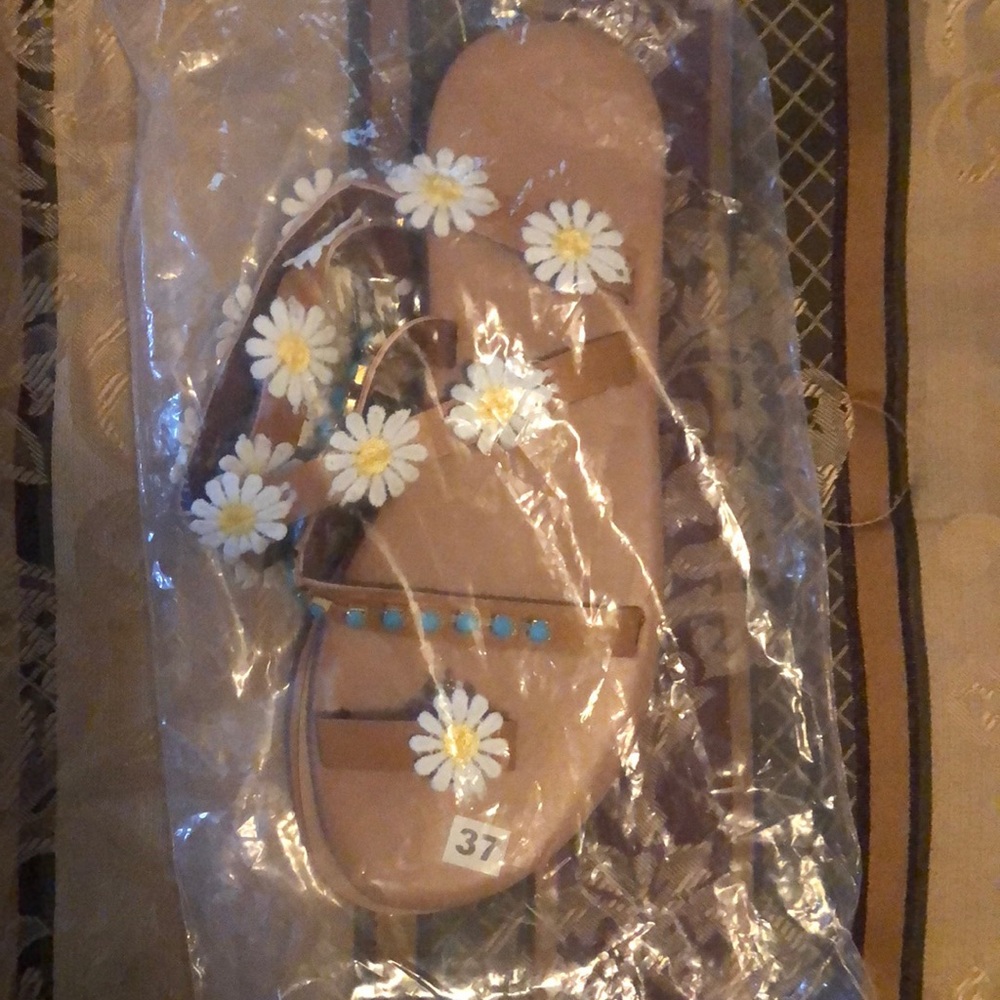 Beautiful Sunflower/Daisy Sandals